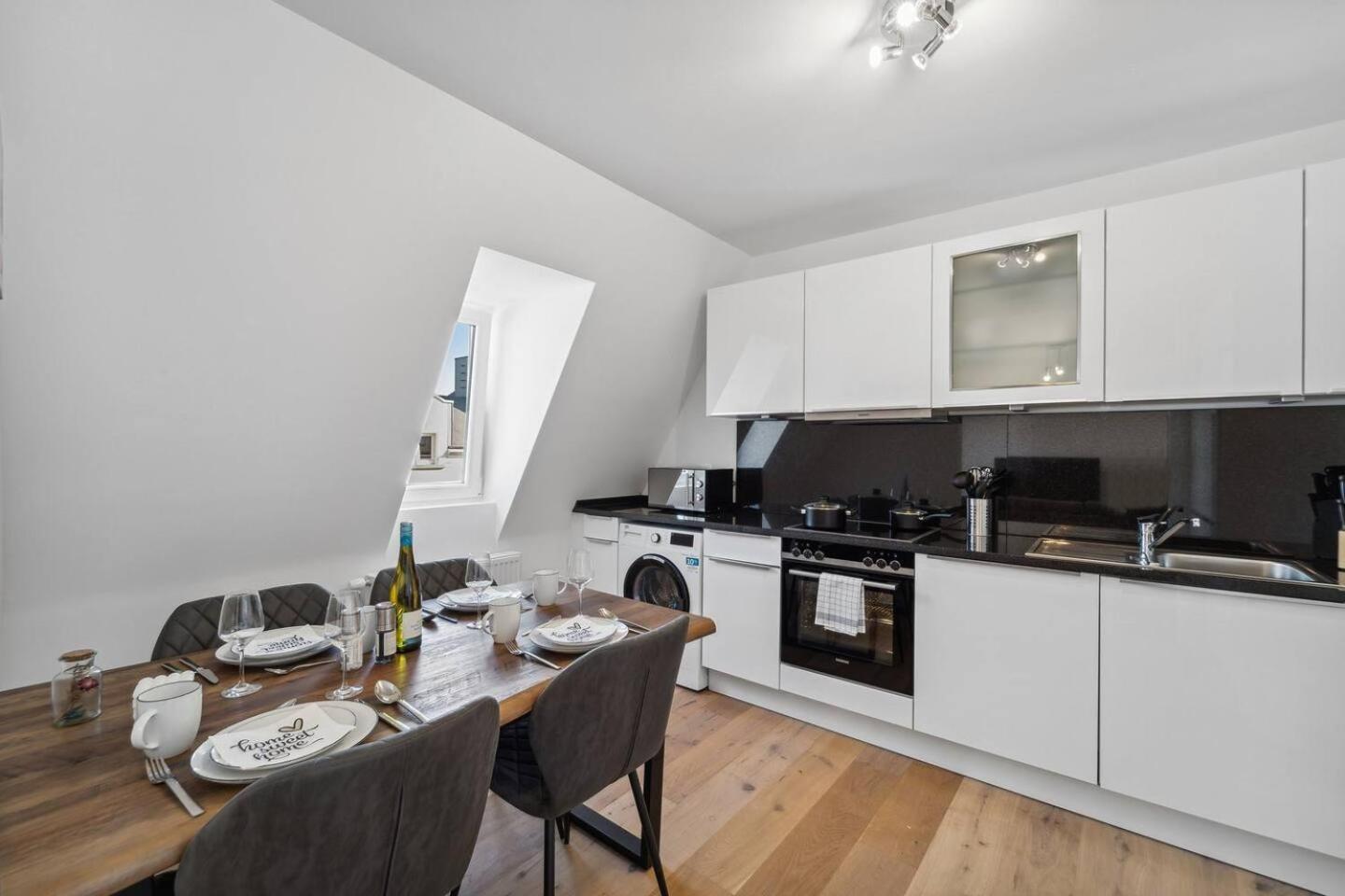 Infinity Stay Ferienapartments Rheinstrasse Wilhelmshaven Dış mekan fotoğraf